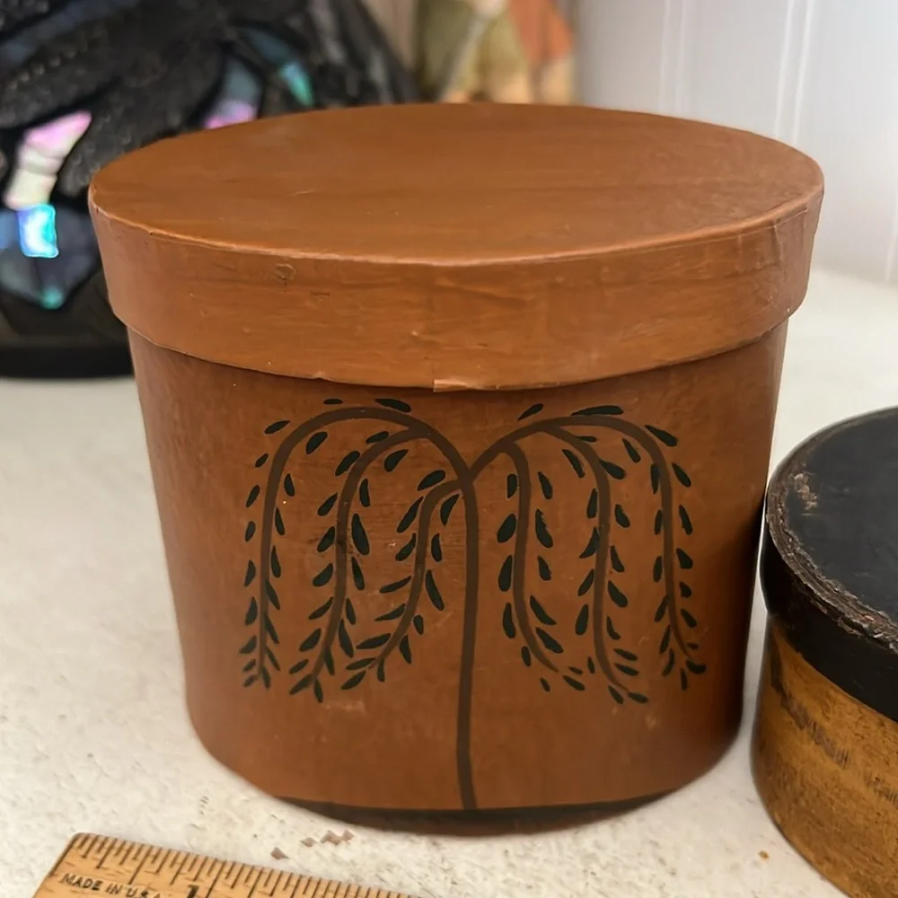 Lot primitive folk art hand painted boxes 1 with metal lid